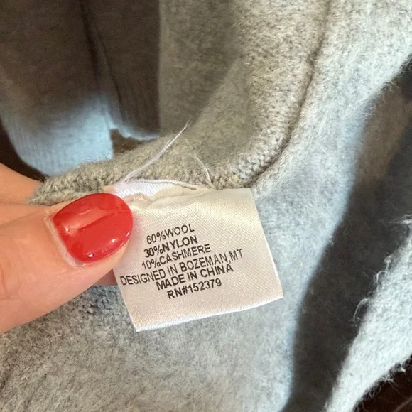 Cozy Open-Front Women's Gray Cardigan Sweater - Picture 3 of 4